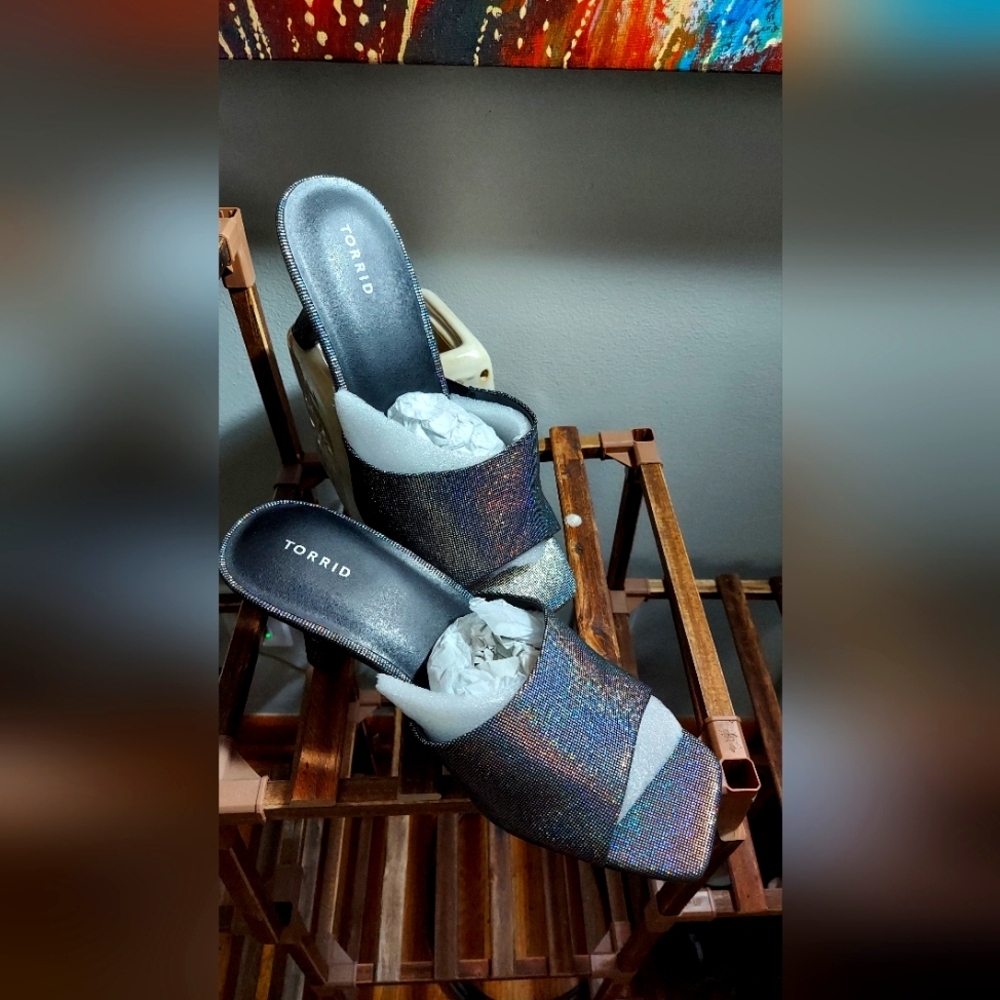 Women's dress shoe
